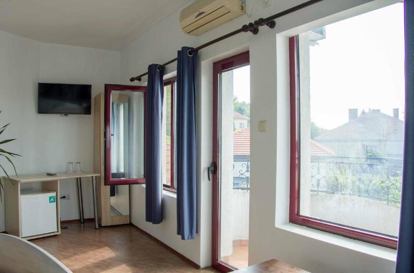 Hôtel хотел лодката