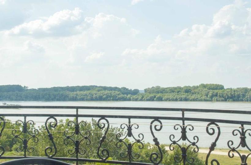 Hôtel хотел лодката