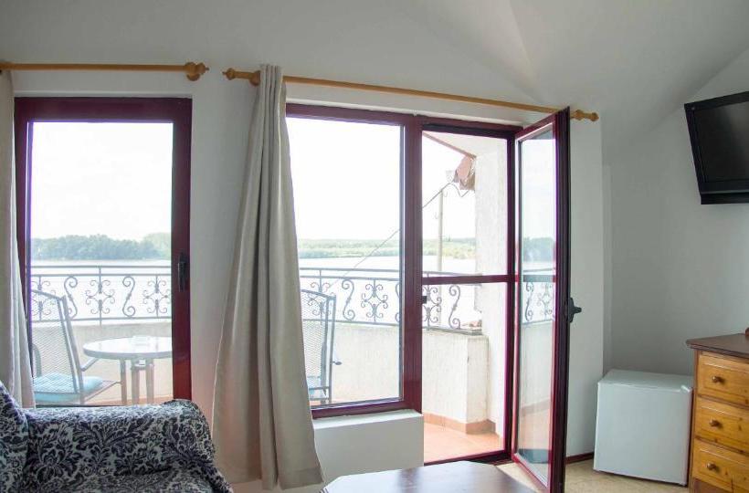 Hôtel хотел лодката