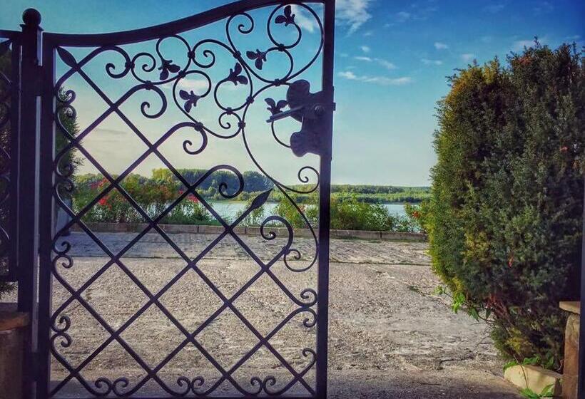 Hôtel хотел лодката