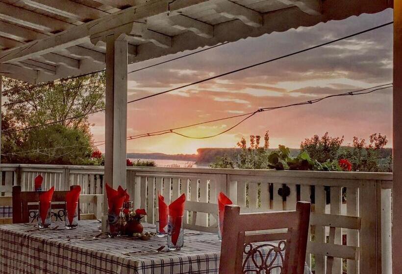 Hôtel хотел лодката