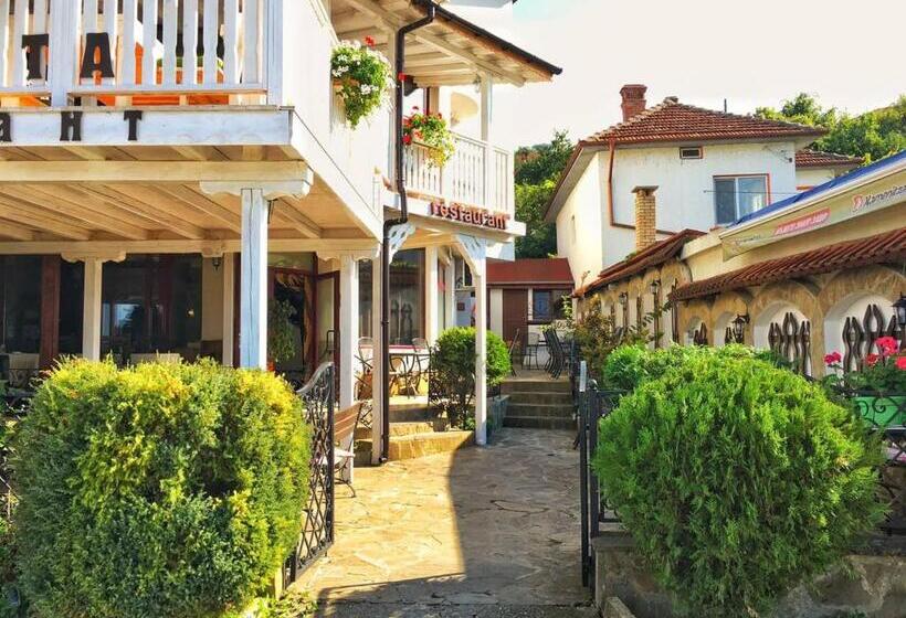 Hôtel хотел лодката