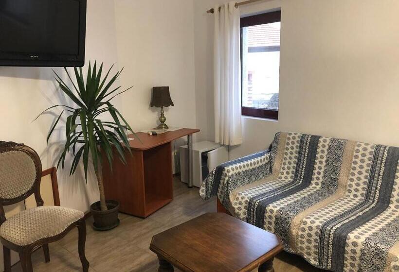 Hôtel хотел лодката