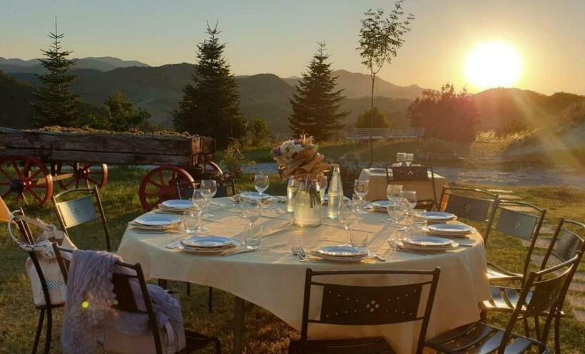 فندق Agriturismo La Collina Del Sole