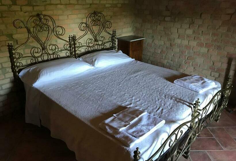 فندق Agriturismo La Collina Del Sole