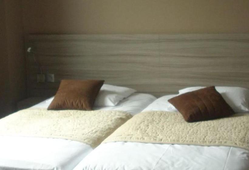 호텔 Auberge Du Vieux Chateau