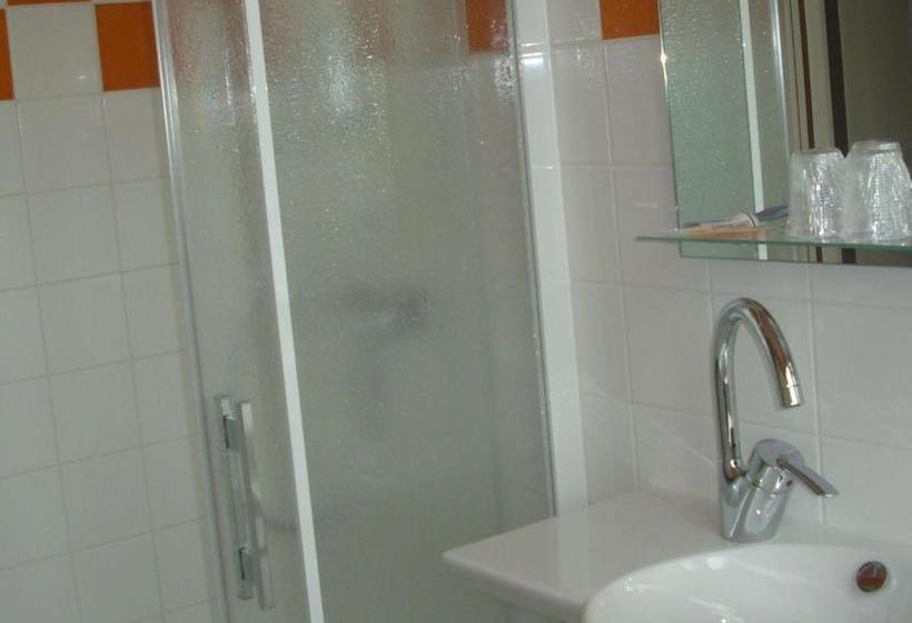 호텔 Auberge Du Vieux Chateau