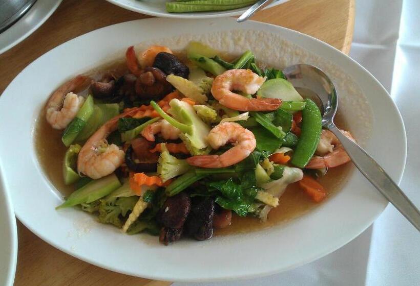 酒店 Baan Talay See Cream Resort