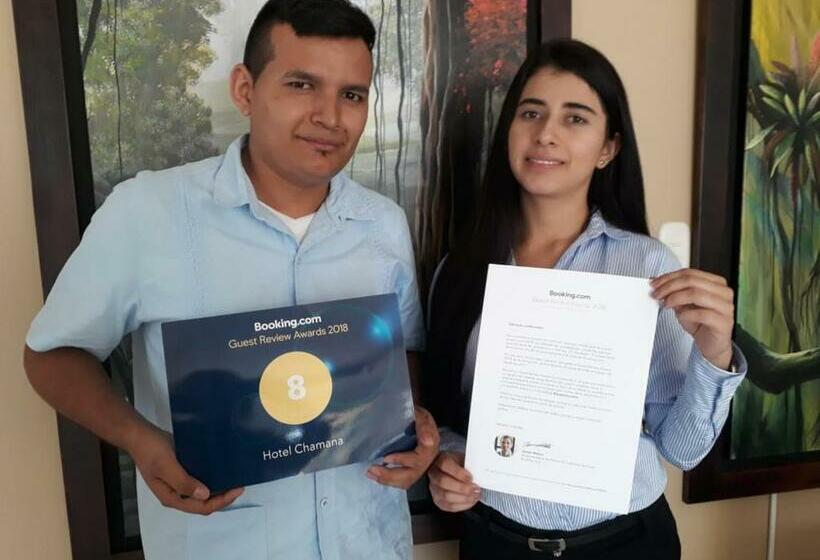 בית מלון כפרי Chamana