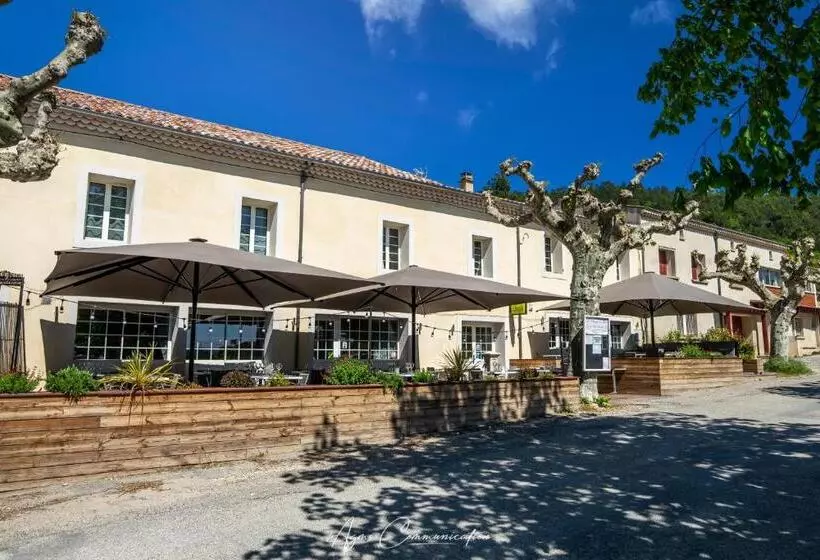 Hotelli Logis Du Champ De Mars