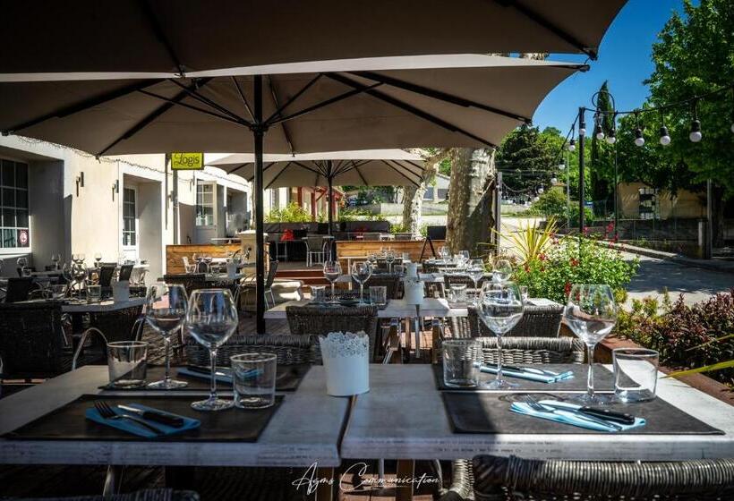 فندق Logis Du Champ De Mars