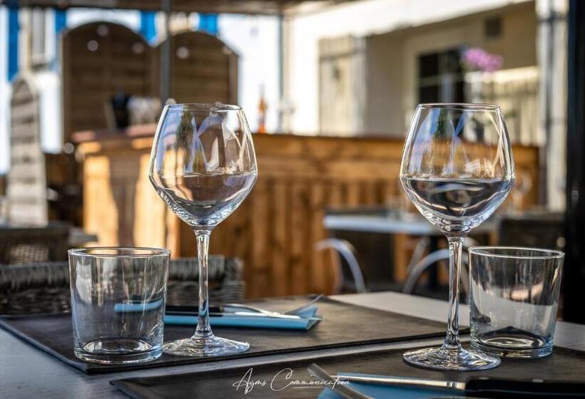 فندق Logis Du Champ De Mars