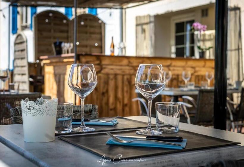 فندق Logis Du Champ De Mars