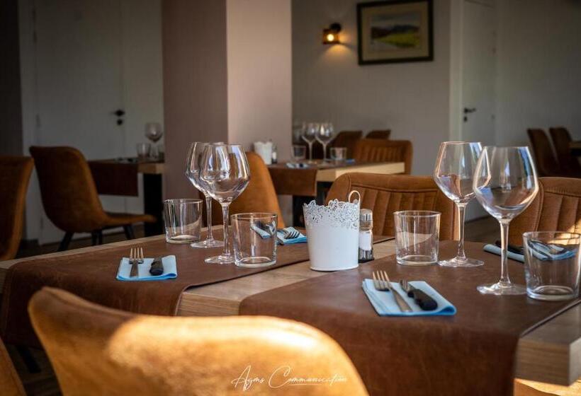 فندق Logis Du Champ De Mars