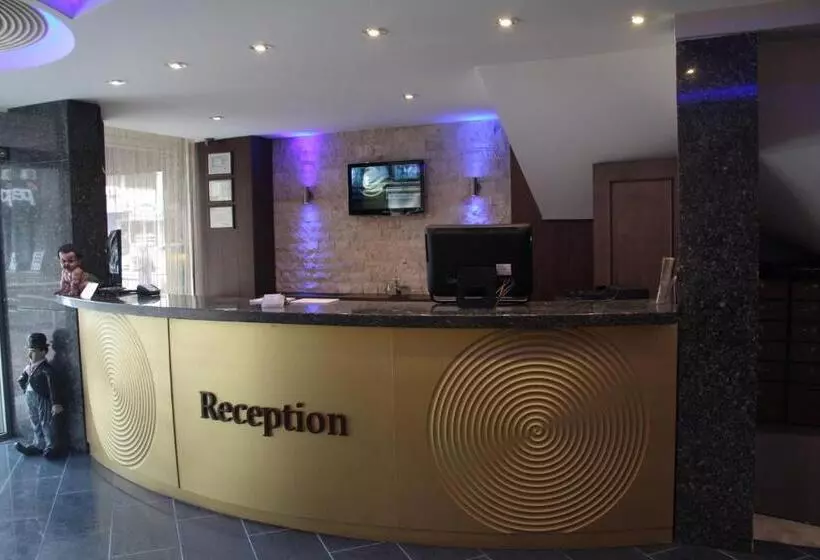 ホテル Susuzlu Seckin