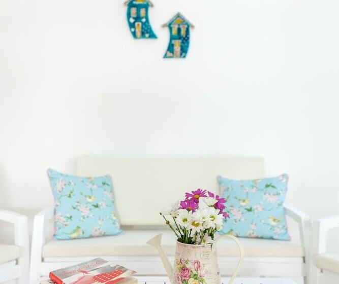 בית מלון כפרי Tuna