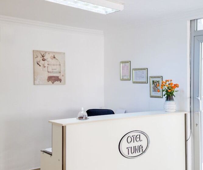 בית מלון כפרי Tuna