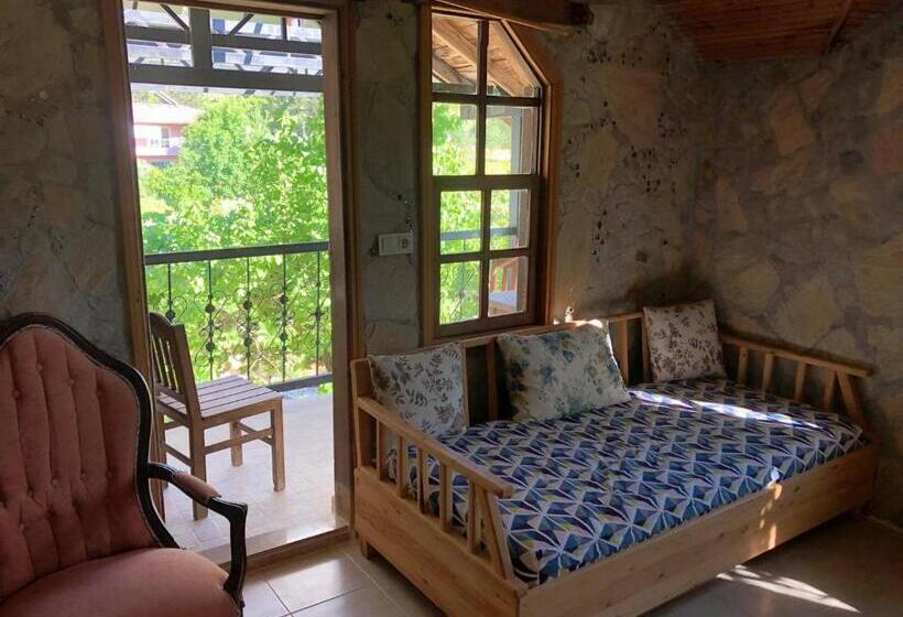 پانسیون Olympos Koyevi Countryhouse