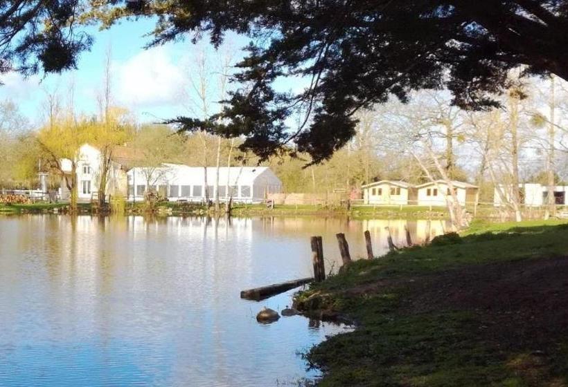 ペンション Domaine De L'etanchet