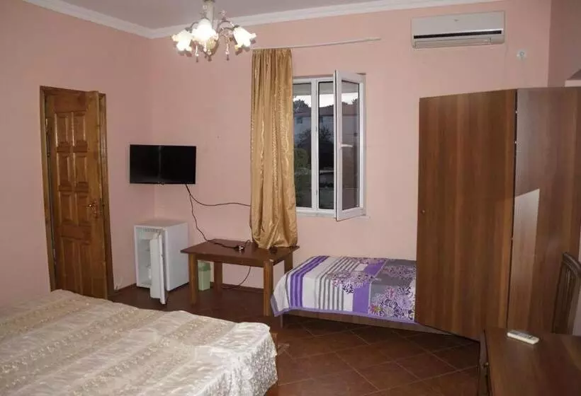 پانسیون Kobuleti Guest House