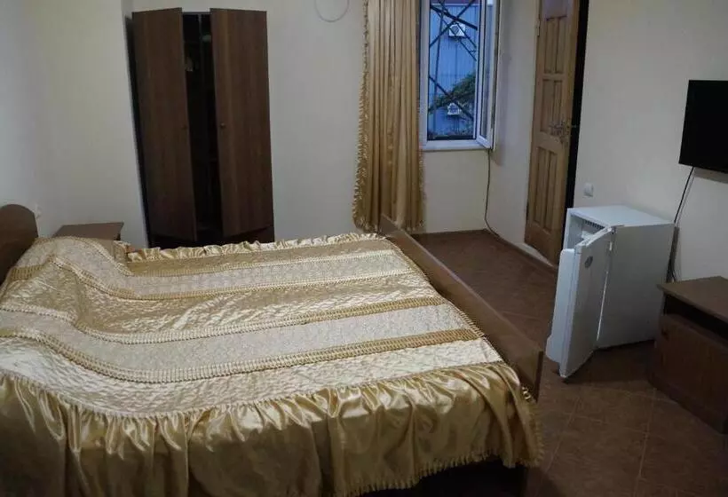 پانسیون Kobuleti Guest House
