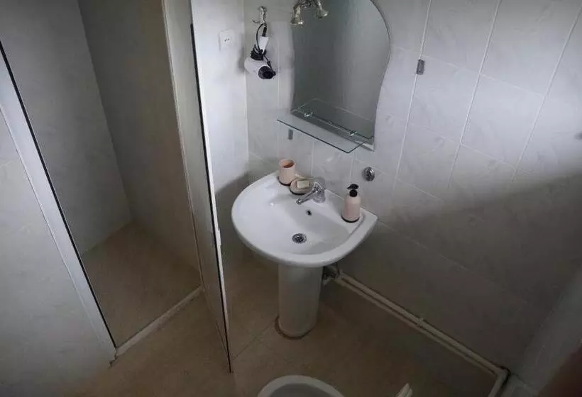پانسیون Kobuleti Guest House