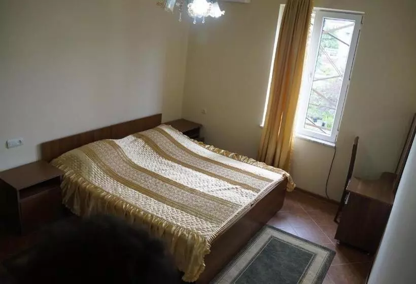 پانسیون Kobuleti Guest House