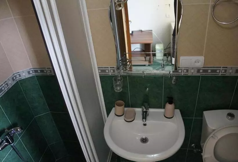 پانسیون Kobuleti Guest House