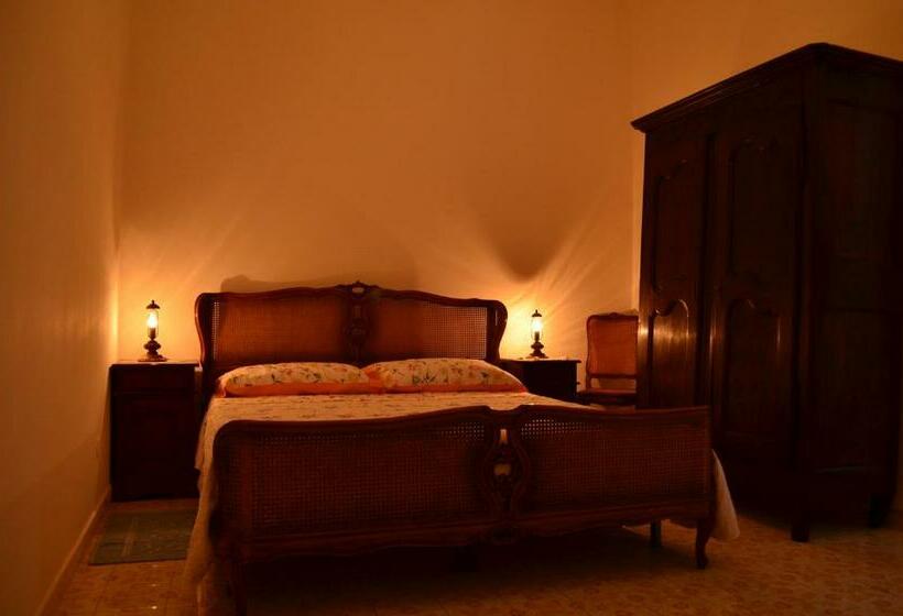 پانسیون Notte Di Luna Room & Breakfast