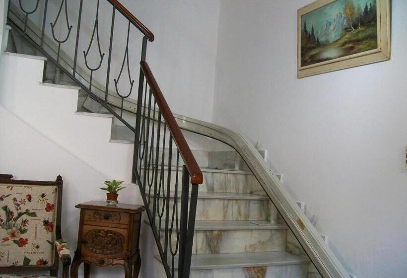 پانسیون Notte Di Luna Room & Breakfast