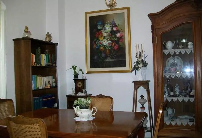پانسیون Notte Di Luna Room & Breakfast