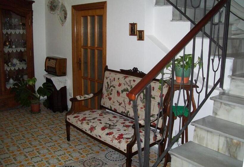 پانسیون Notte Di Luna Room & Breakfast