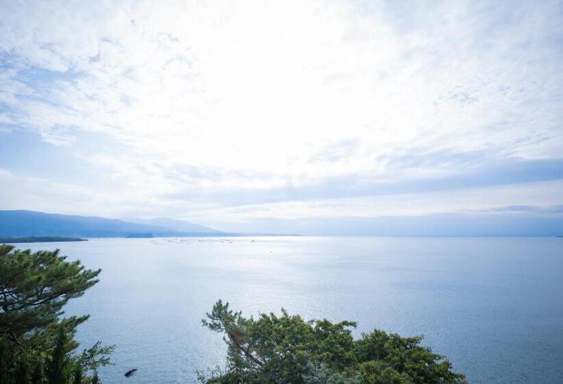 ريوكان Sakurajima Seaside