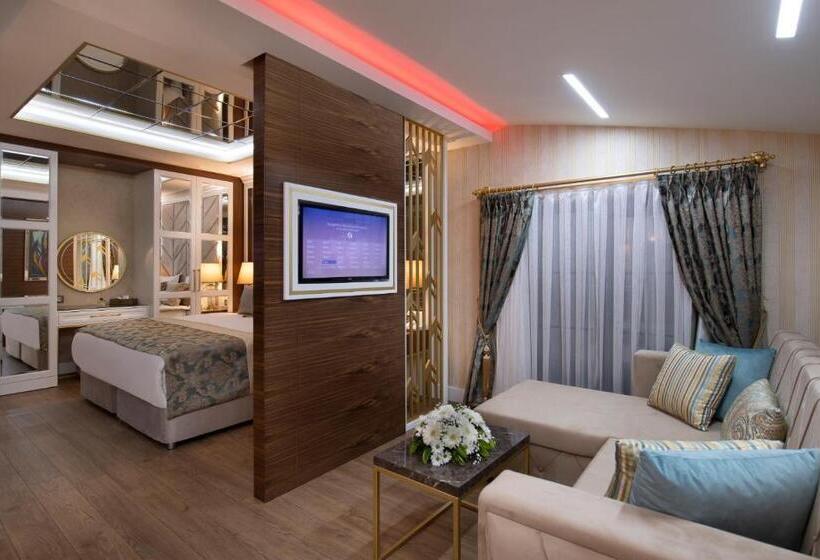 هتل Elysium Green Suites