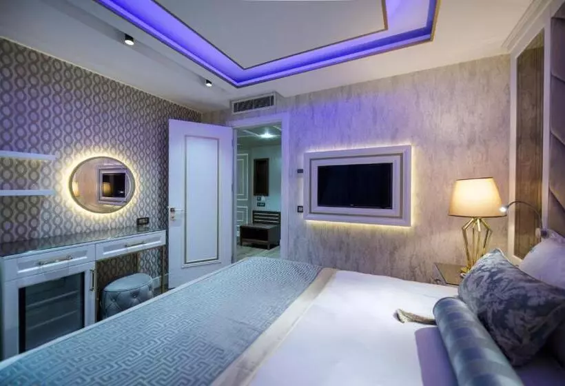 هتل Elysium Green Suites
