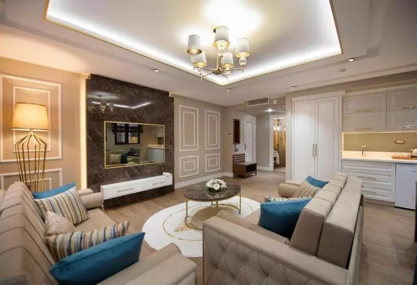 هتل Elysium Green Suites