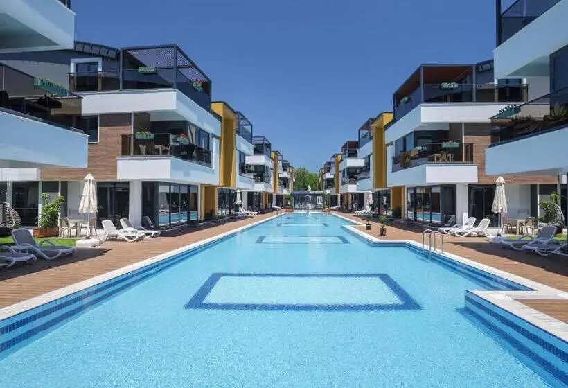 هتل Elysium Green Suites