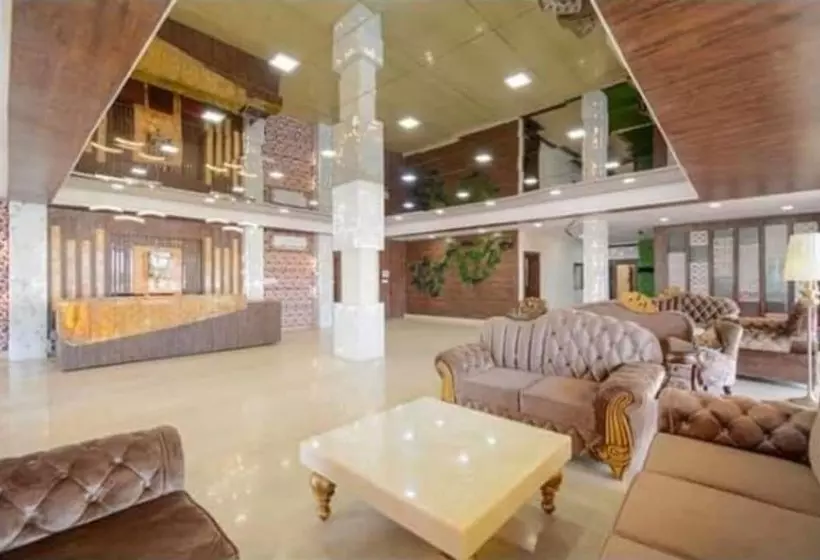 ホテル Raj Palace