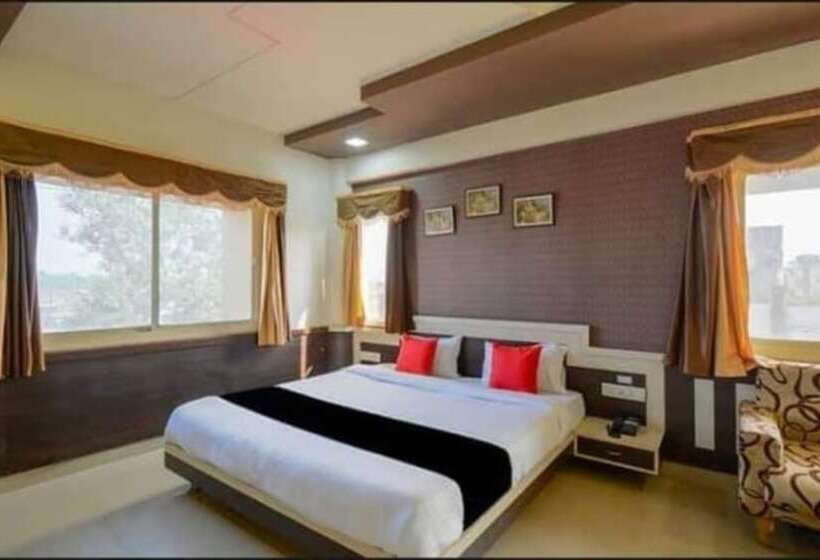 Отель Raj Palace