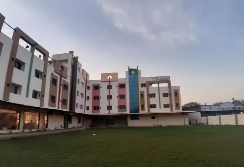 ホテル Raj Palace