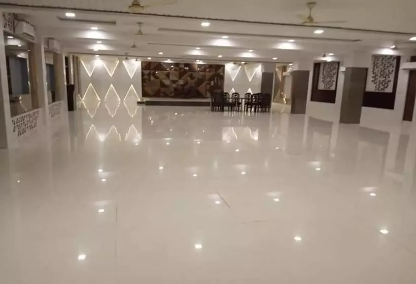ホテル Raj Palace