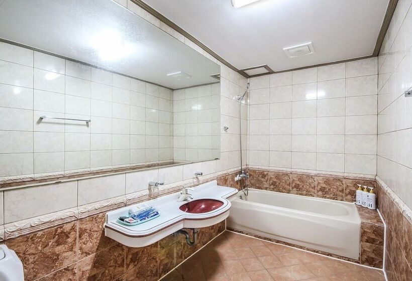 מוטל Gurye Grand