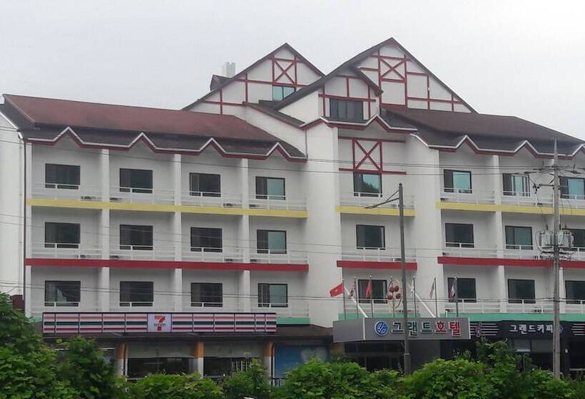 מוטל Gurye Grand