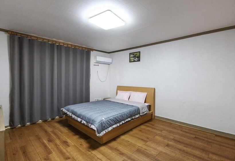 מוטל Gurye Grand