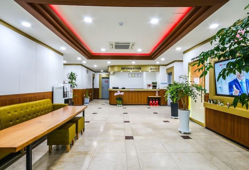 מוטל Gurye Grand