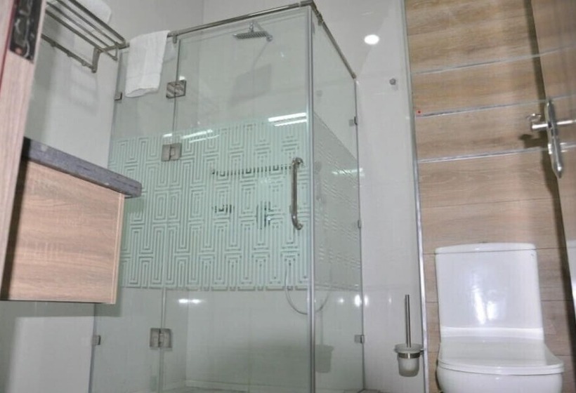 Springhill Hotel & Suites