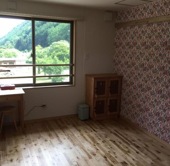 הוסטל Guesthouse Kazenowa