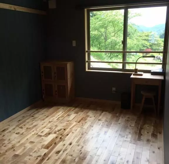 Retkeilymaja Guesthouse Kazenowa