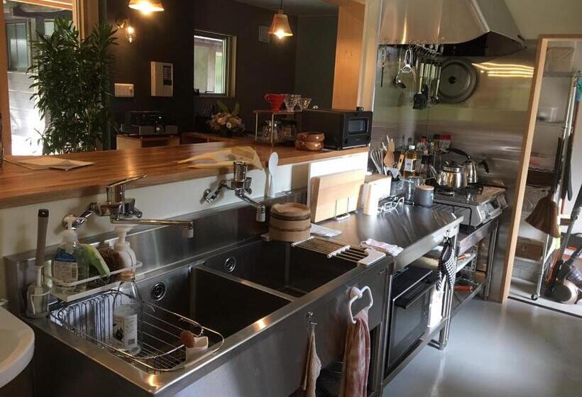 הוסטל Guesthouse Kazenowa