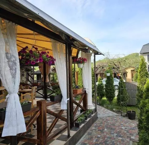 Retkeilymaja Minihotel Zolotoe Runo